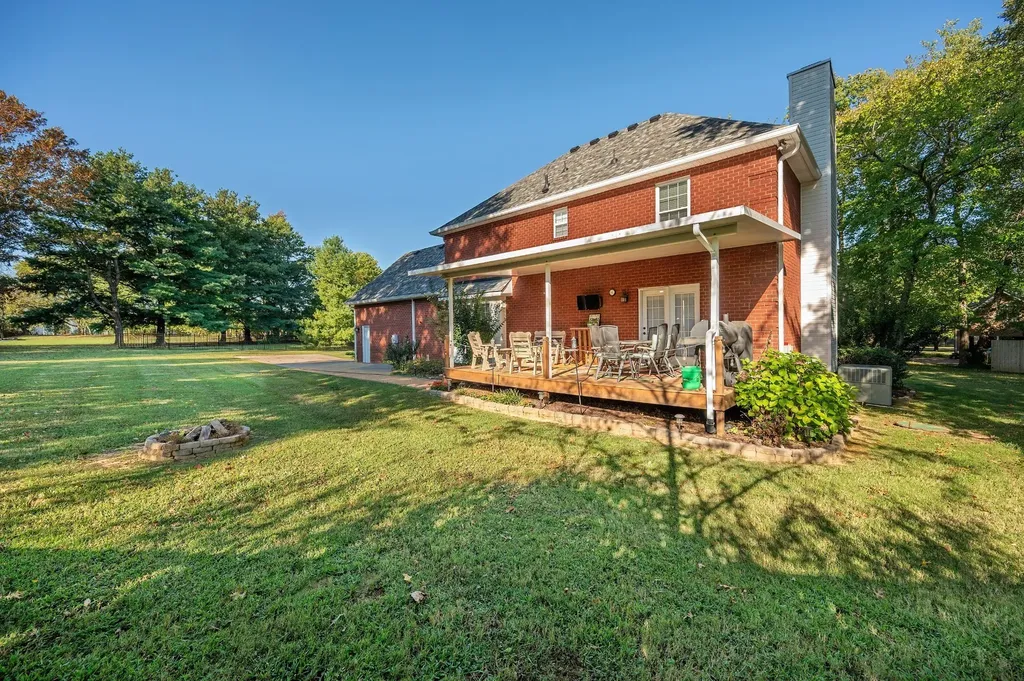 311 Orchard Park Drive White House TN 37188