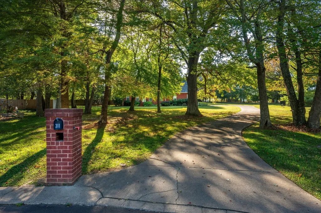 311 Orchard Park Drive White House TN 37188