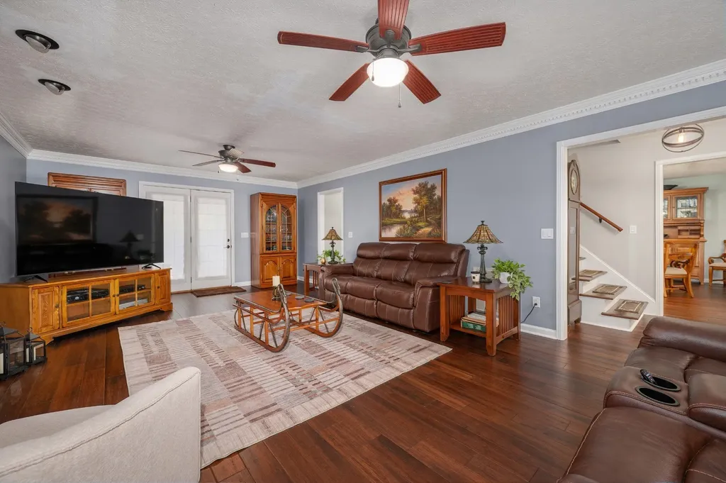 311 Orchard Park Drive White House TN 37188