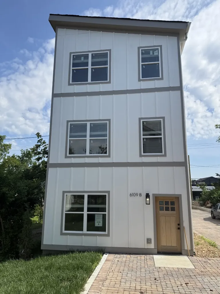 6109 Robertson Avenue Nashville TN 37209
