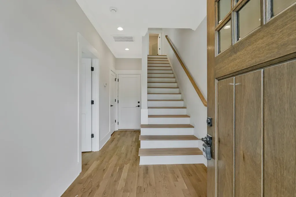 6109 Robertson Avenue Nashville TN 37209