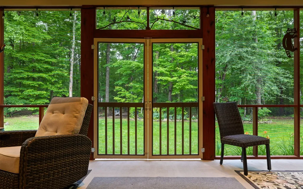 266 Beaten Path Road, E Signal Mountain TN 37377