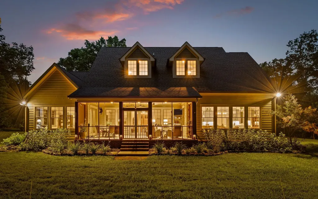266 Beaten Path Road, E Signal Mountain TN 37377