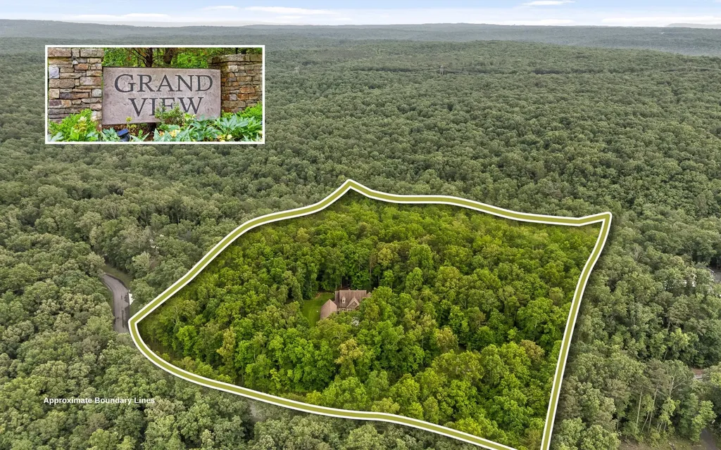 266 Beaten Path Road, E Signal Mountain TN 37377