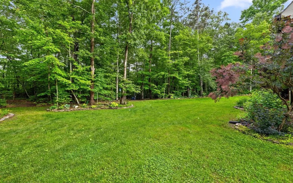 266 Beaten Path Road, E Signal Mountain TN 37377