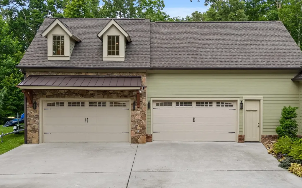 266 Beaten Path Road, E Signal Mountain TN 37377