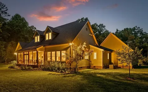266 Beaten Path Road, E Signal Mountain TN 37377
