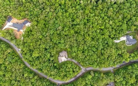 266 Beaten Path Road, E Signal Mountain TN 37377