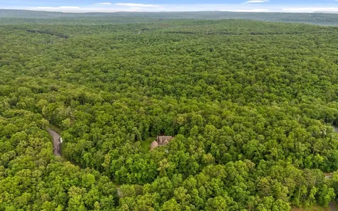 266 Beaten Path Road, E Signal Mountain TN 37377