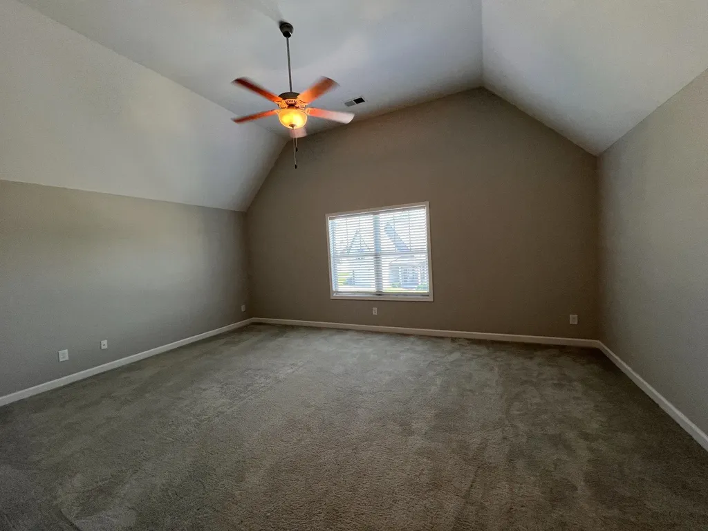 1079 Harper Dean Way Gallatin TN 37066