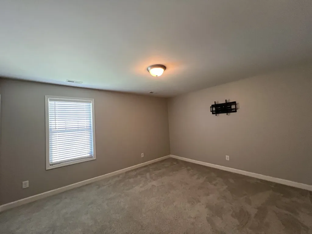 1079 Harper Dean Way Gallatin TN 37066