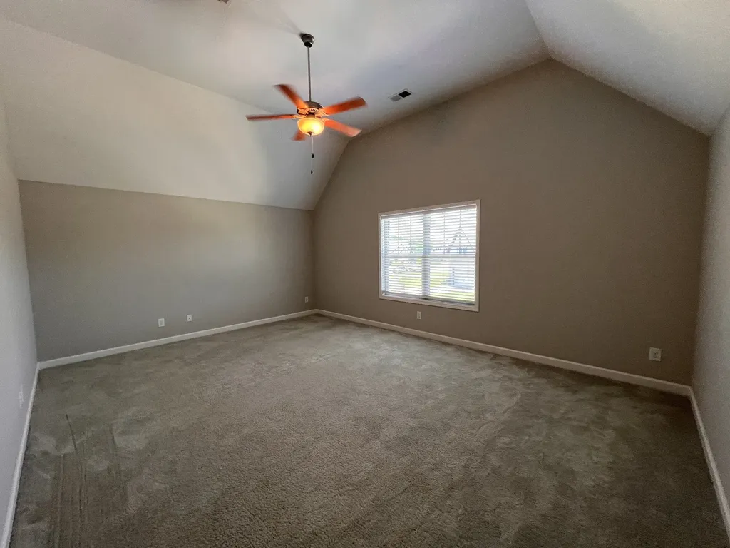 1079 Harper Dean Way Gallatin TN 37066