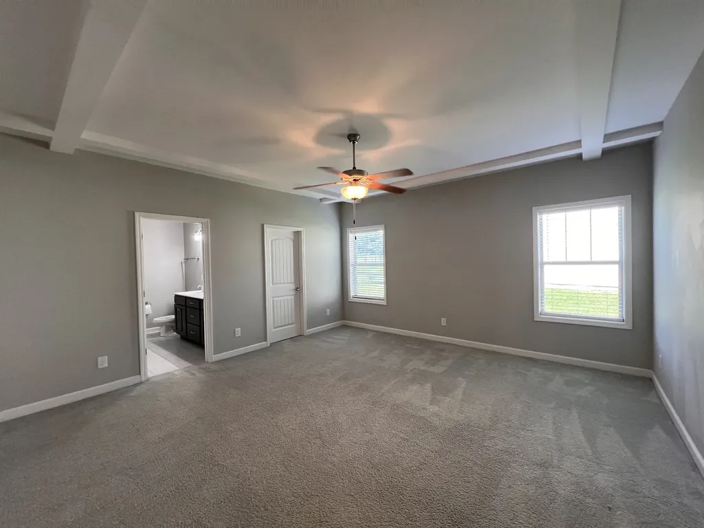 1079 Harper Dean Way Gallatin TN 37066
