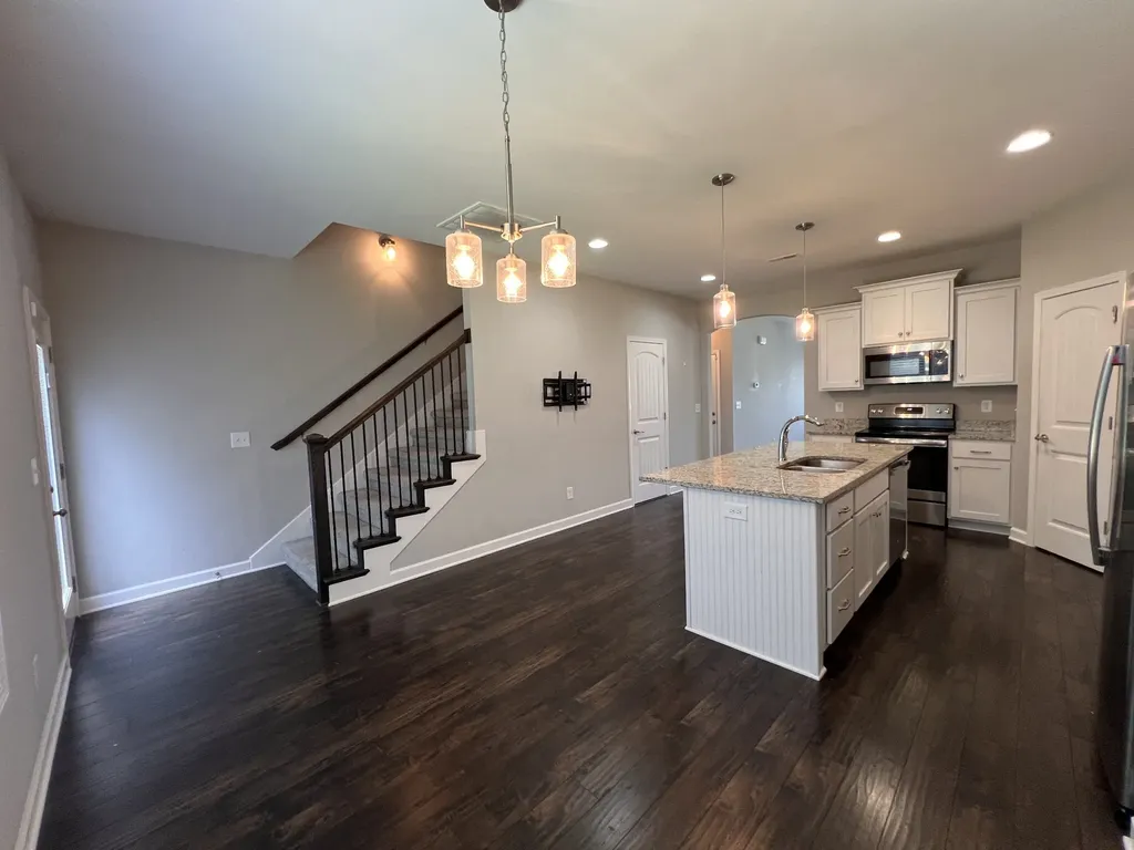 1079 Harper Dean Way Gallatin TN 37066