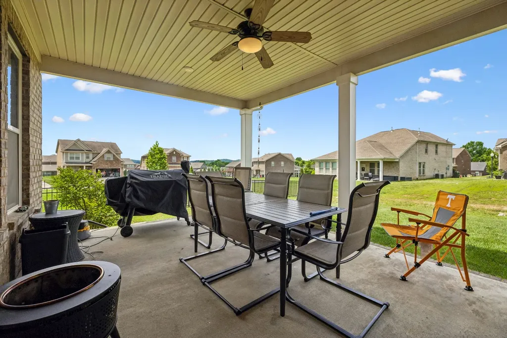 207 Hempstead Court Gallatin TN 37066