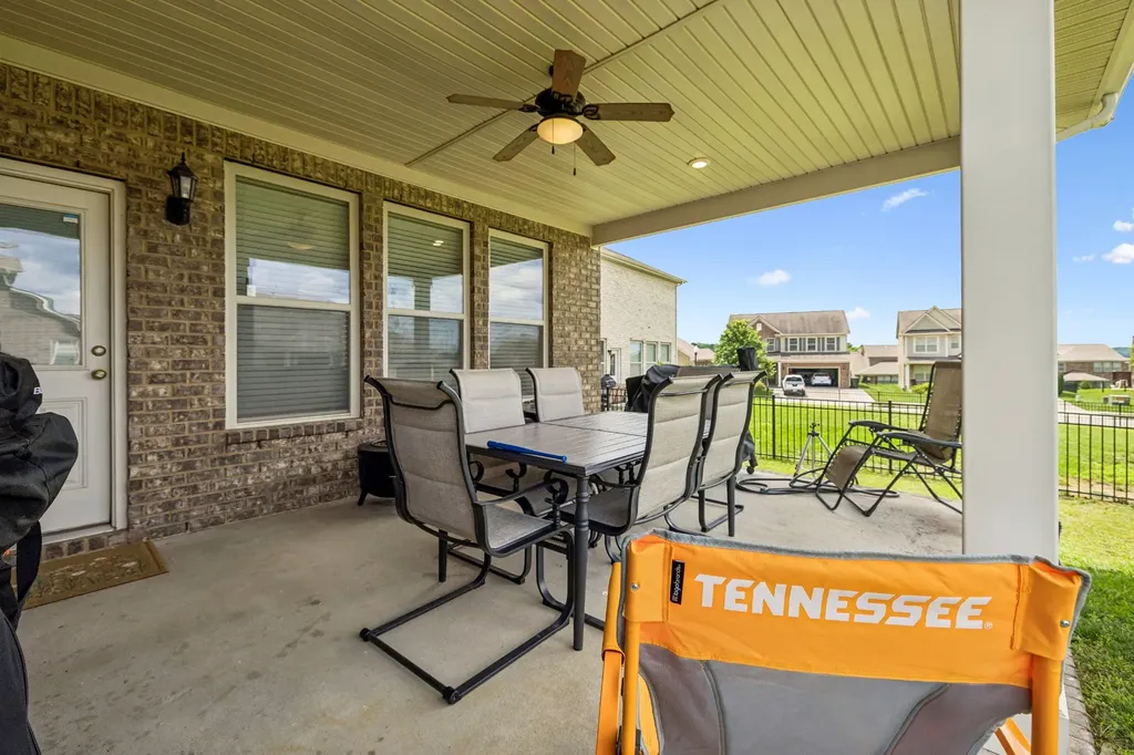 207 Hempstead Court Gallatin TN 37066