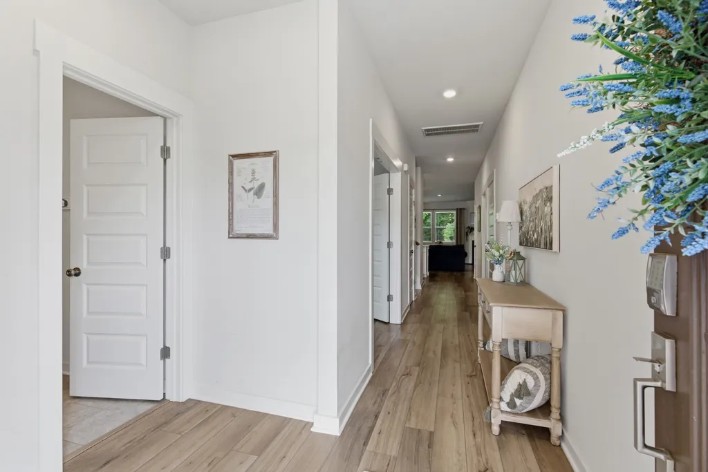 878 Nightingale Avenue Hendersonville TN 37075