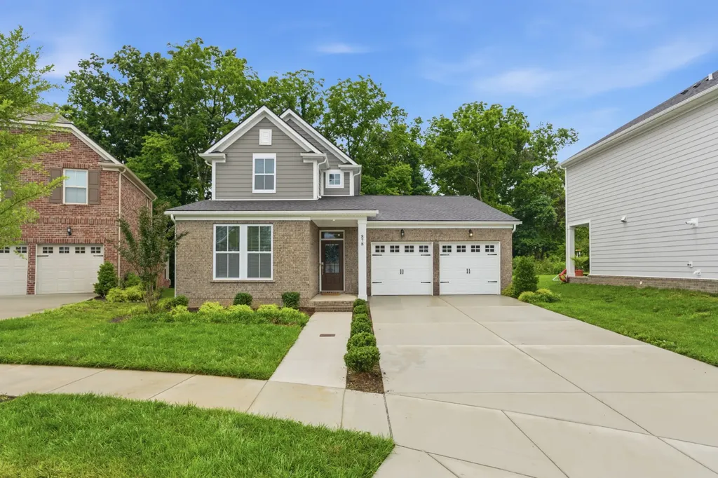 878 Nightingale Avenue Hendersonville TN 37075