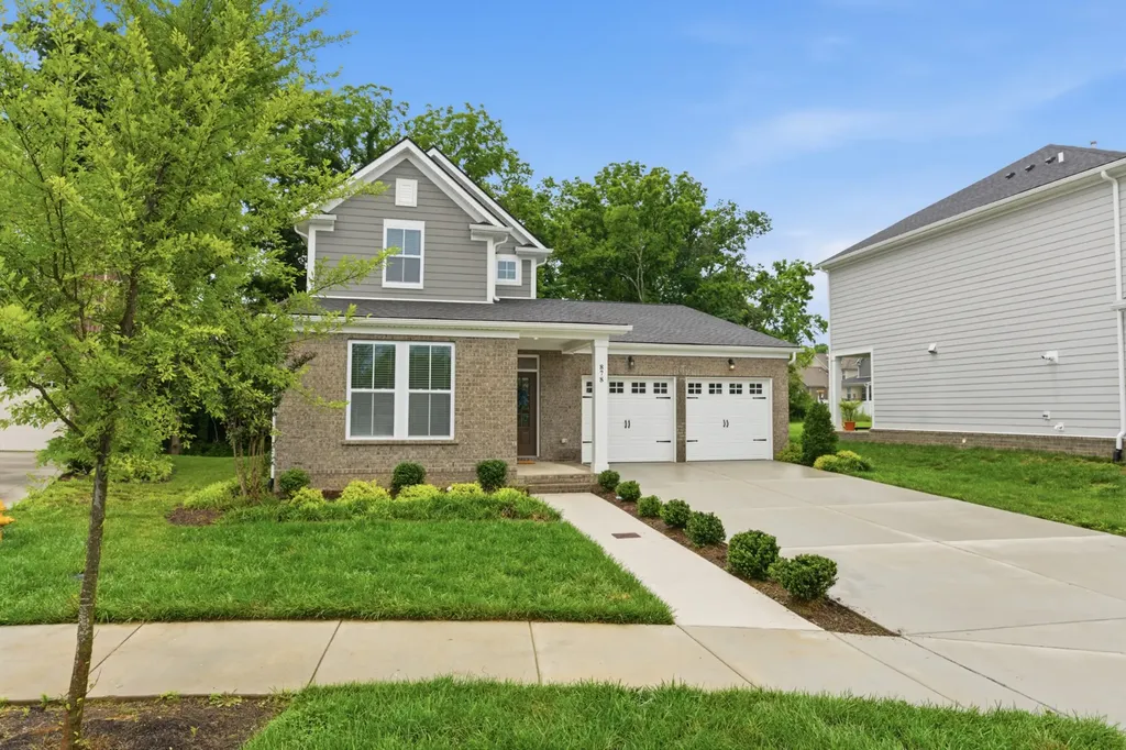 878 Nightingale Avenue Hendersonville TN 37075