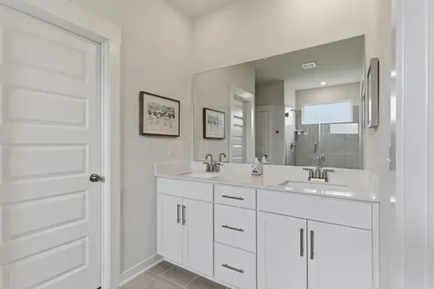878 Nightingale Avenue Hendersonville TN 37075