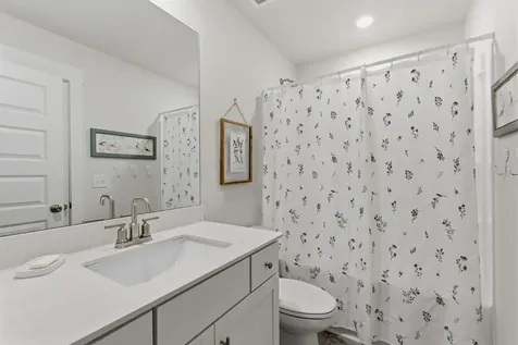 878 Nightingale Avenue Hendersonville TN 37075