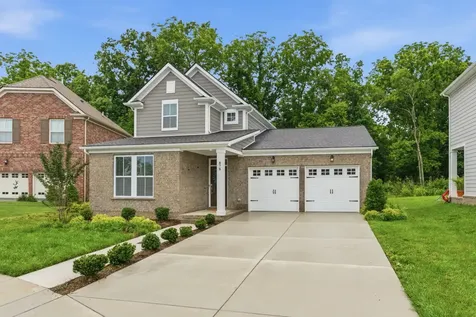 878 Nightingale Avenue Hendersonville TN 37075