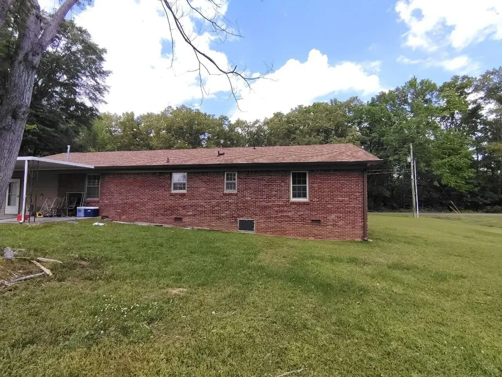120 Barker Drive Savannah TN 38372