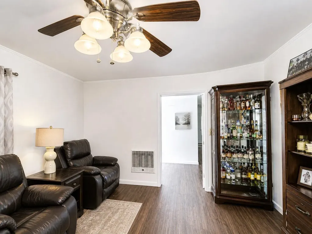 120 Barker Drive Savannah TN 38372
