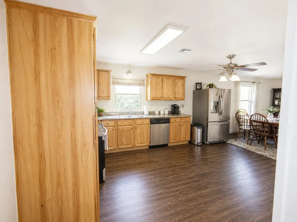 120 Barker Drive Savannah TN 38372