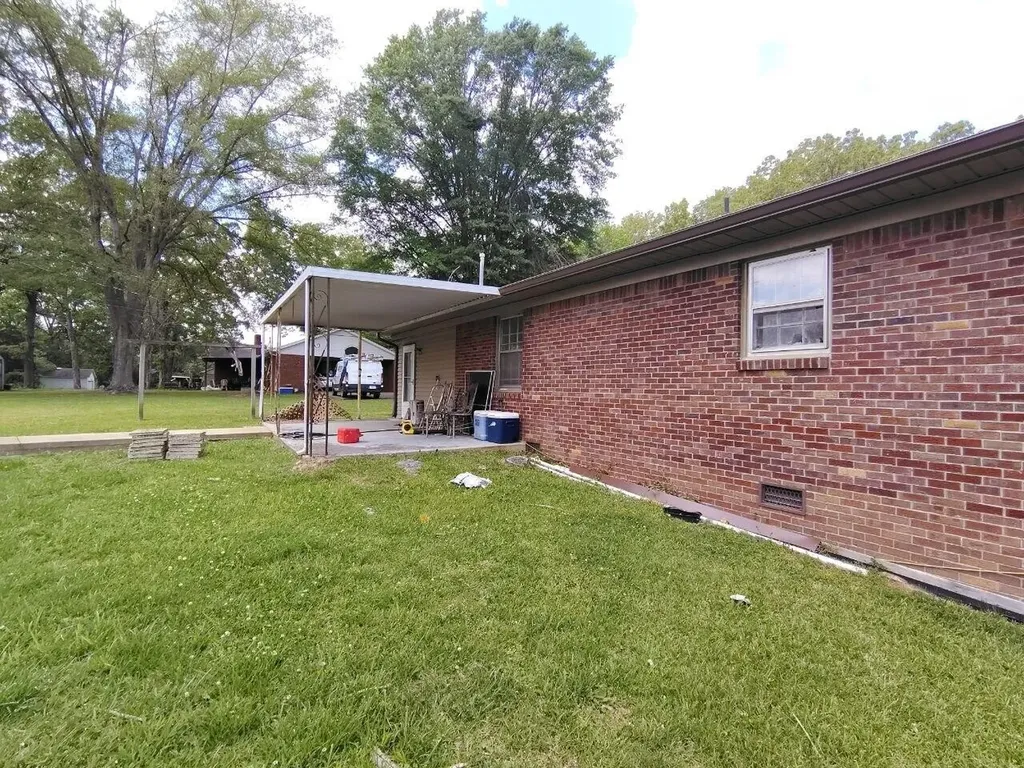 120 Barker Drive Savannah TN 38372