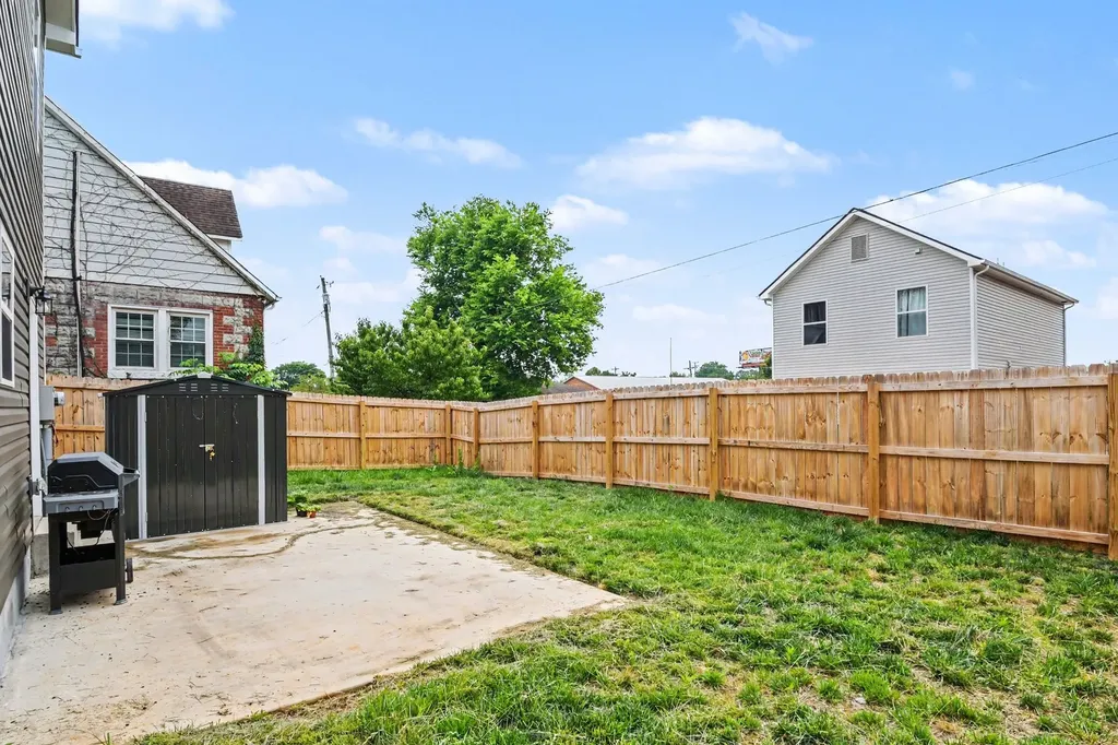 109A Adkins Street Clarksville TN 37042