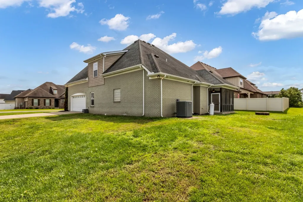5304 Cobalt Court Murfreesboro TN 37128