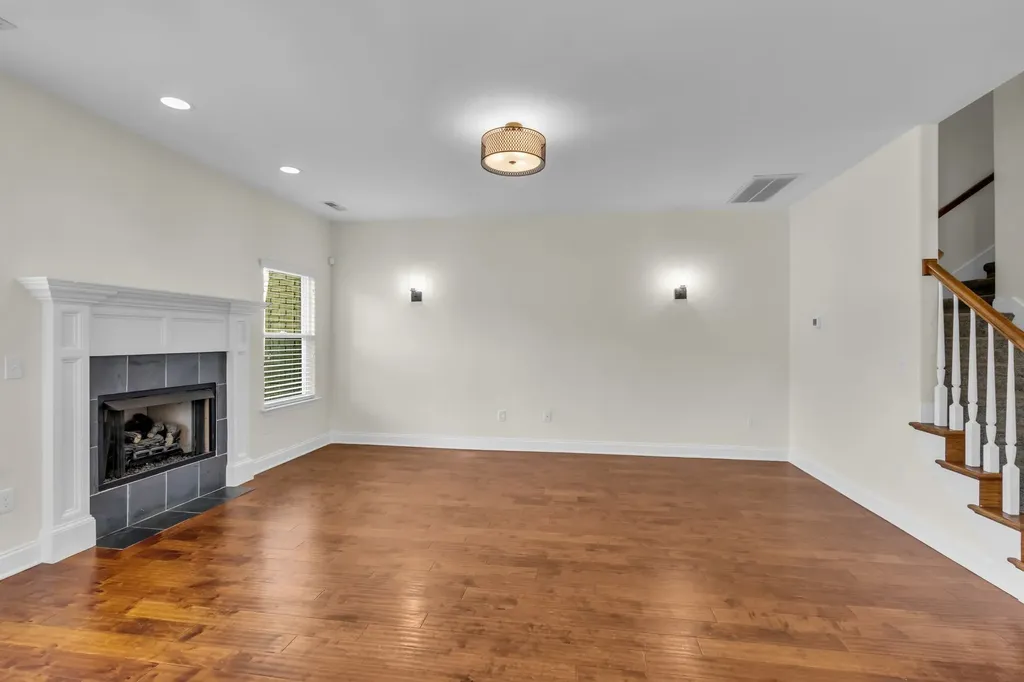 5304 Cobalt Court Murfreesboro TN 37128