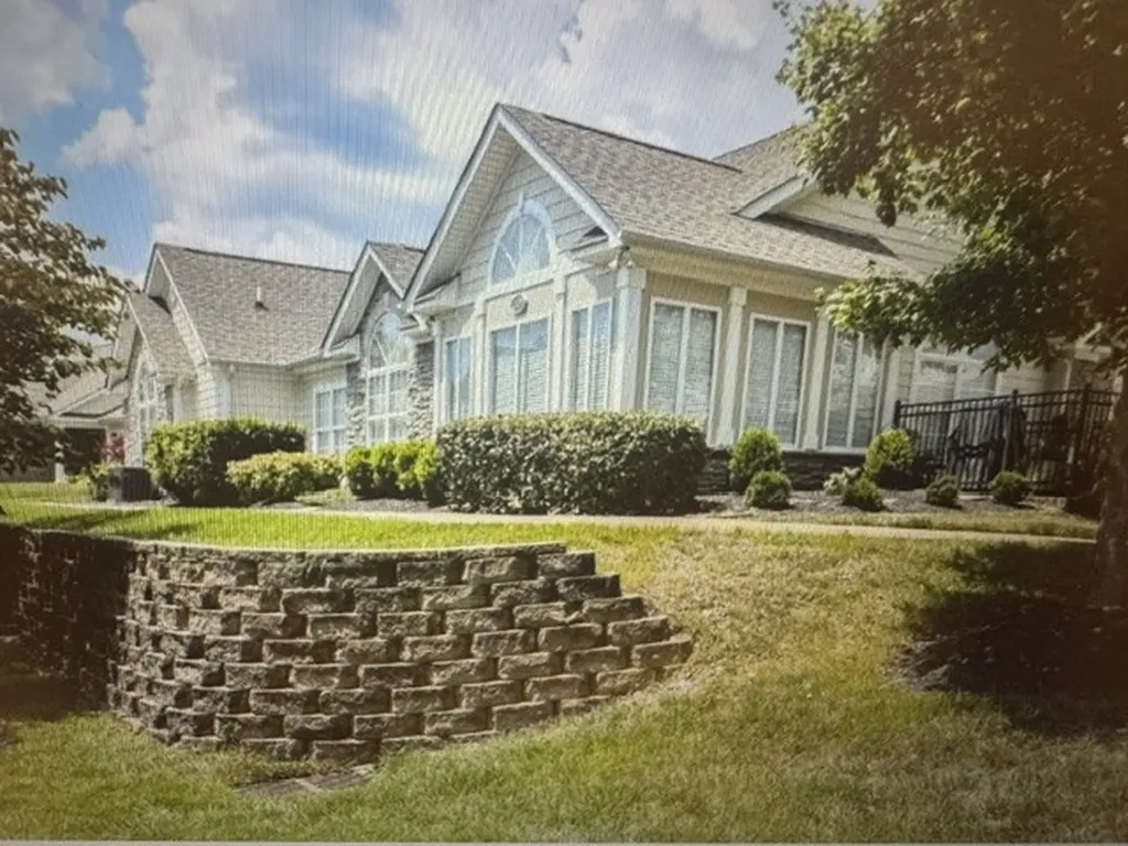 825 Browns Lane Gallatin TN 37066