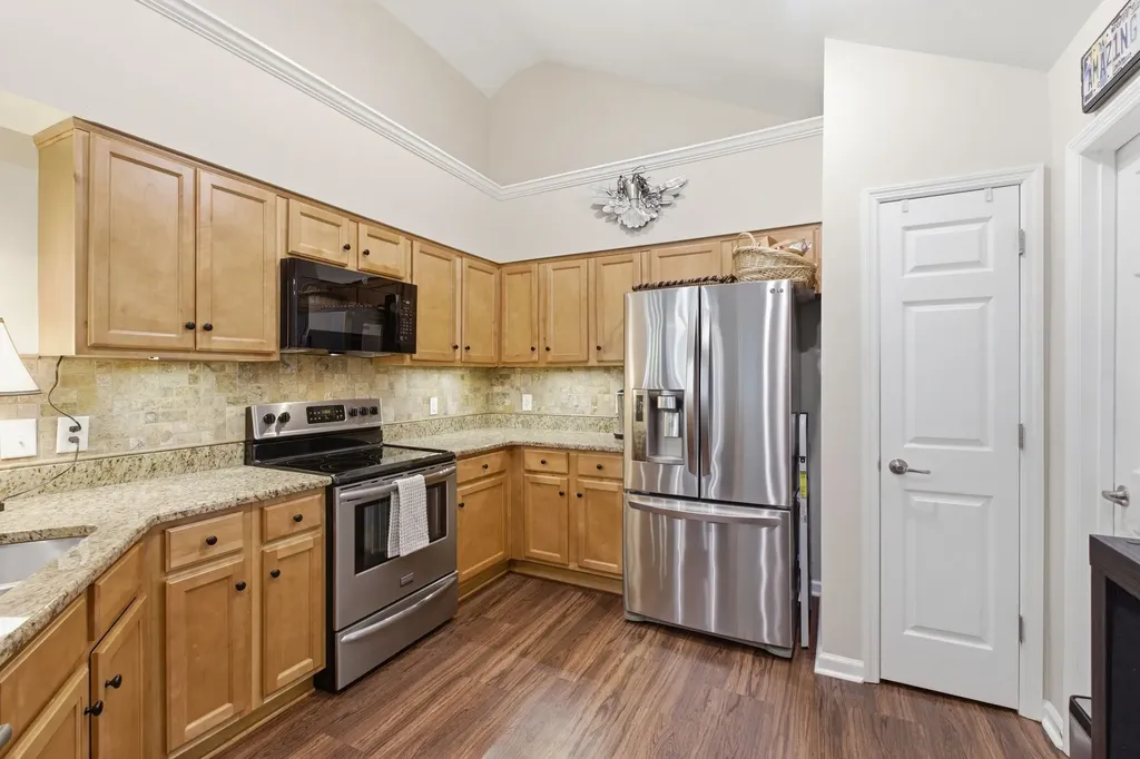 825 Browns Lane Gallatin TN 37066