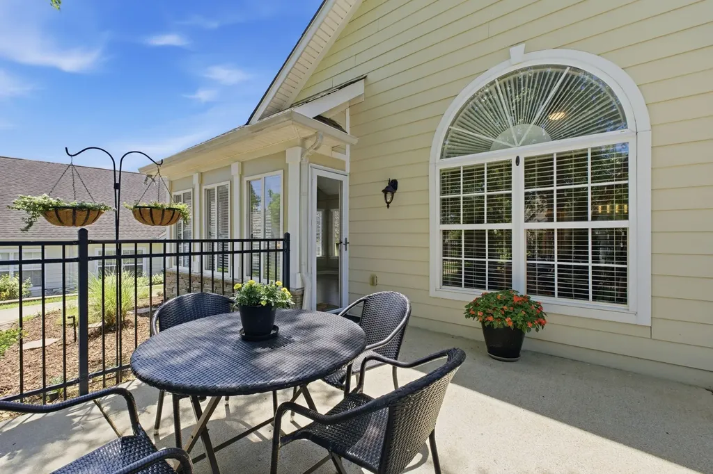 825 Browns Lane Gallatin TN 37066