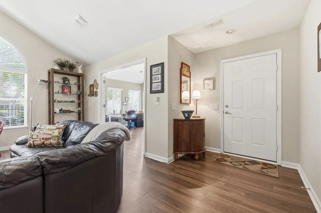 825 Browns Lane Gallatin TN 37066