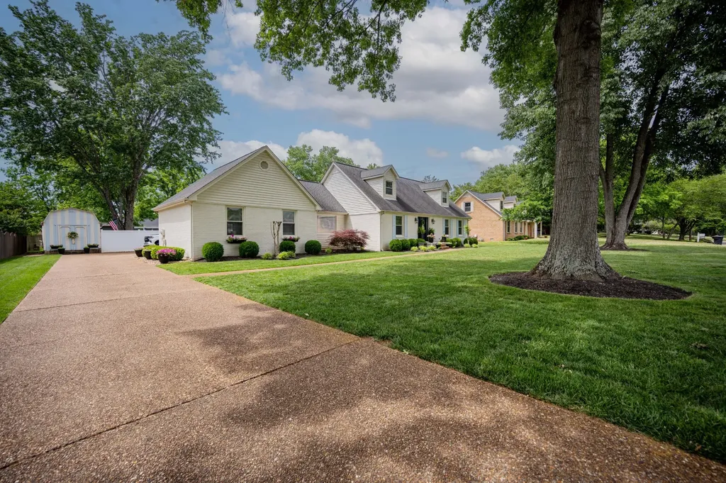 2511 Cabot Court Murfreesboro TN 37129