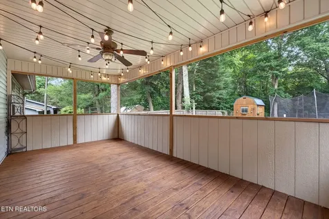 2689 Spruce Loop Crossville TN 38555