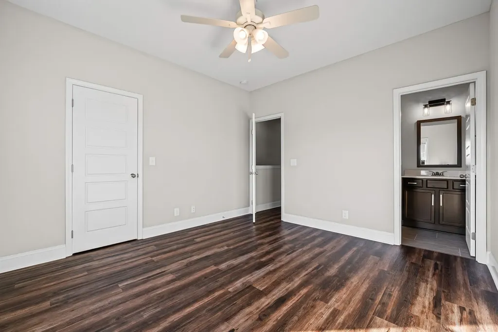 208 Drayton Drive Clarksville TN 37042