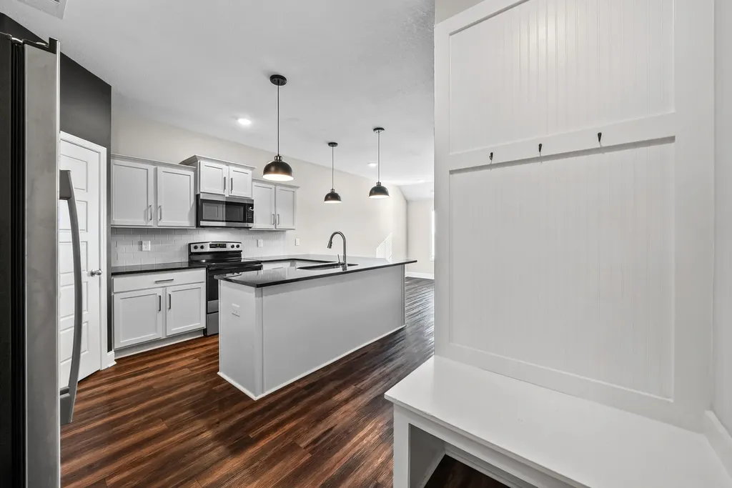 208 Drayton Drive Clarksville TN 37042