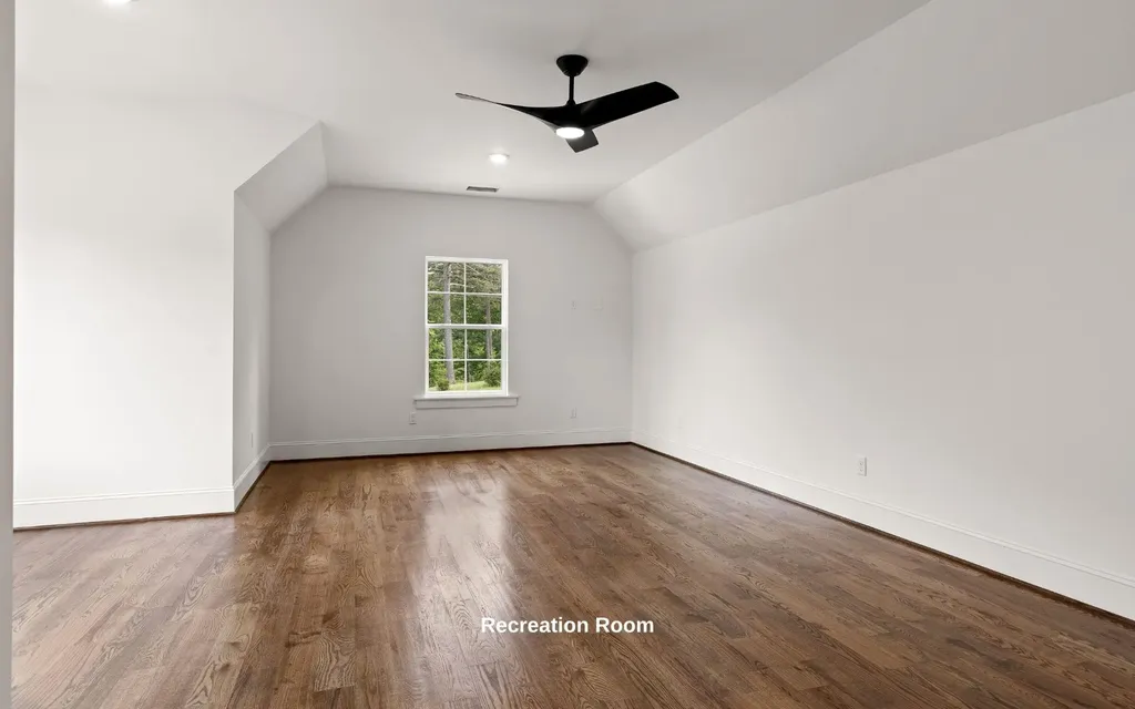 1825 Sawyer Farms Lane Signal Mountain TN 37377