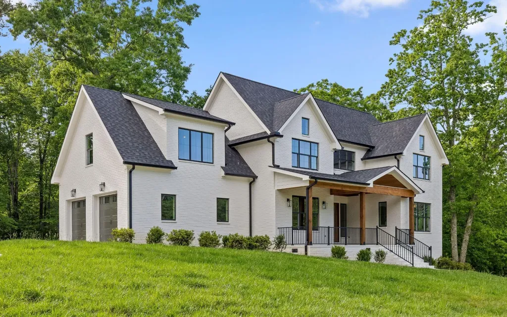 1825 Sawyer Farms Lane Signal Mountain TN 37377
