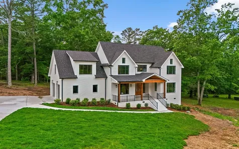 1825 Sawyer Farms Lane Signal Mountain TN 37377