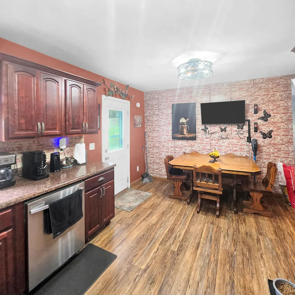 240 Ridge Road Whitwell TN 37397