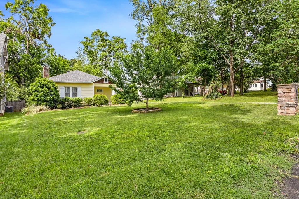 4202 Wyoming Avenue Nashville TN 37209