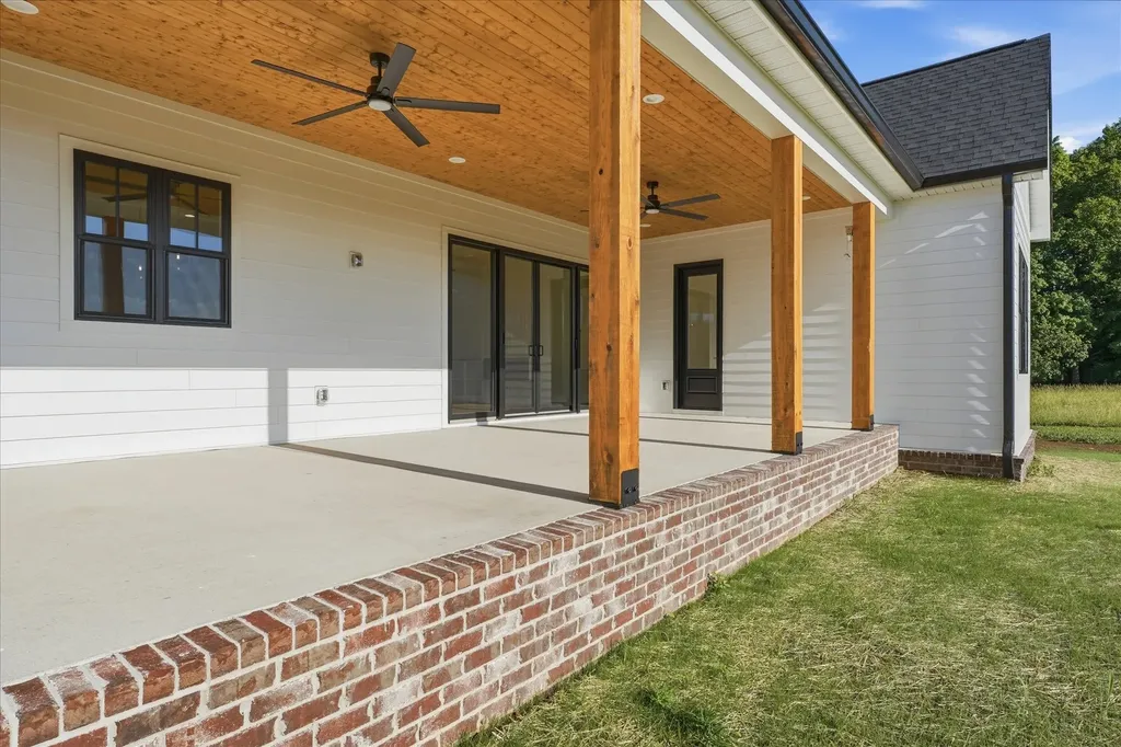 4184 Armstrong Road Springfield TN 37172