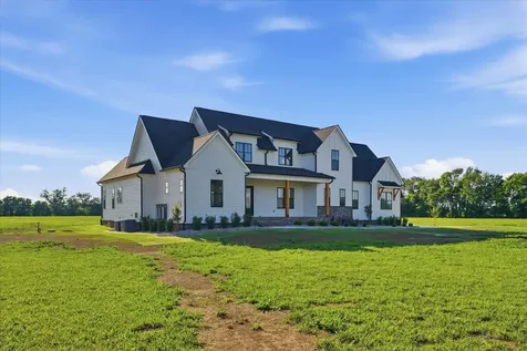 4184 Armstrong Road Springfield TN 37172