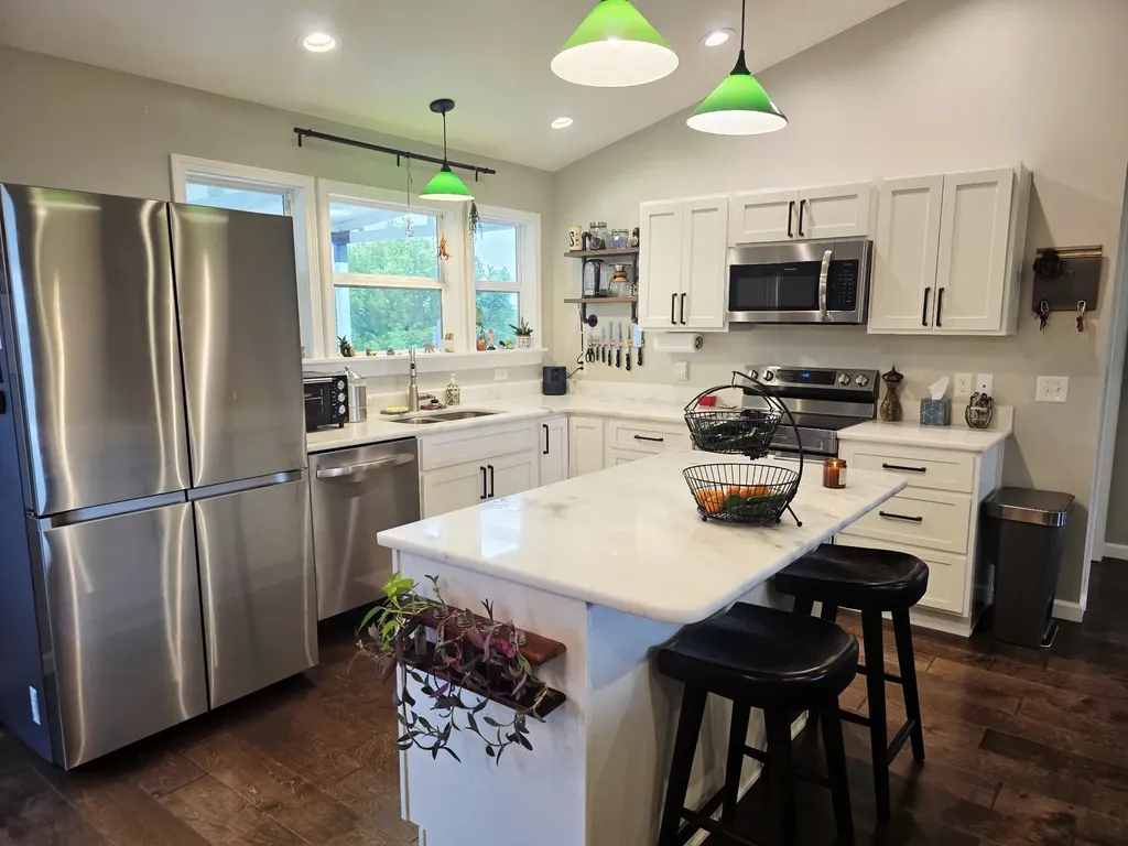 4 Lewis James Lane Riddleton TN 37151