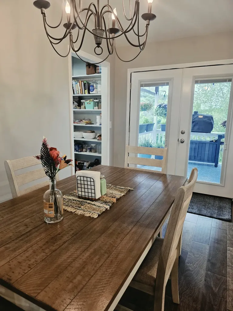 4 Lewis James Lane Riddleton TN 37151